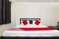 OYO Flagship Hotel Near Me