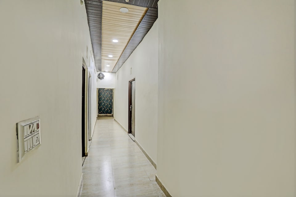 SPOT ON Hotel Mayur, Bulandshahr, Bulandshahr