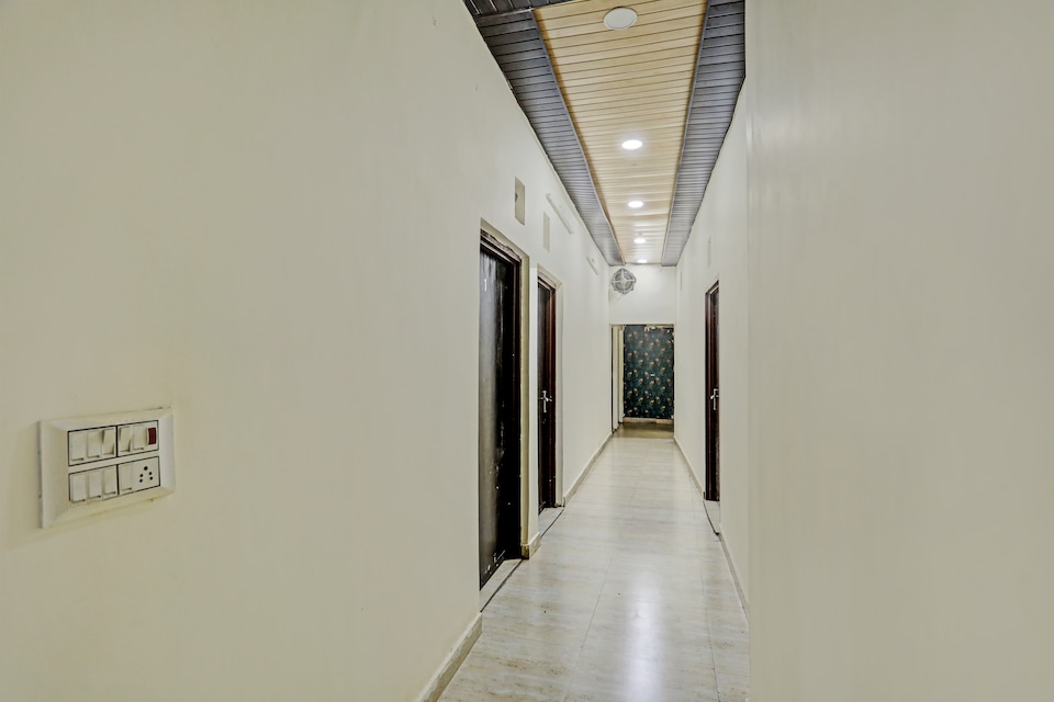 SPOT ON Hotel Mayur, Bulandshahr, Bulandshahr
