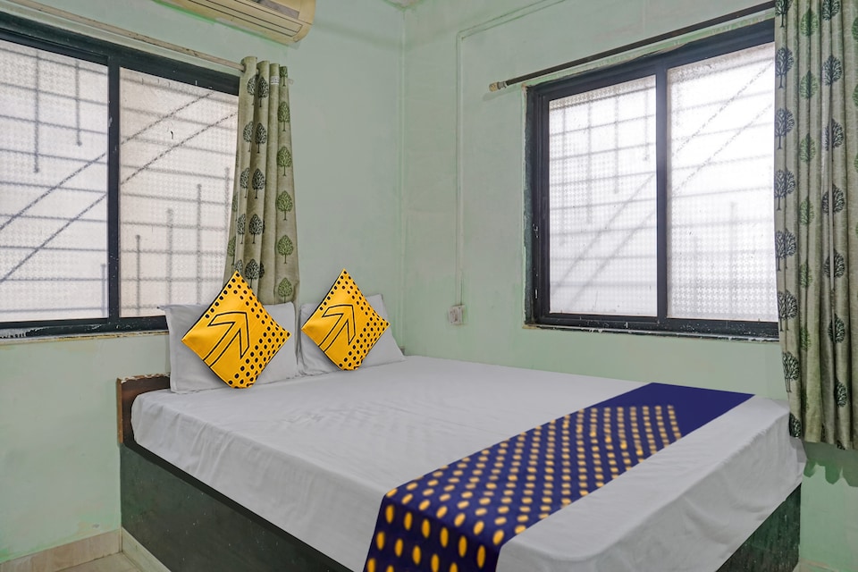 SPOT ON Hotel Abhishek Lodging, Pimpri Pune, Pune