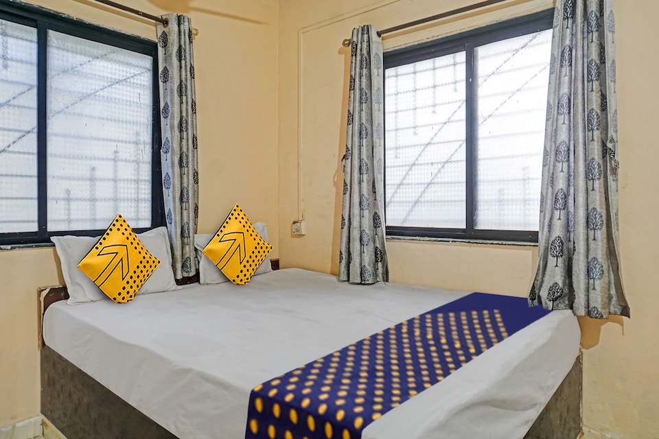SPOT ON Hotel Abhishek Lodging, Pimpri Pune, Pune