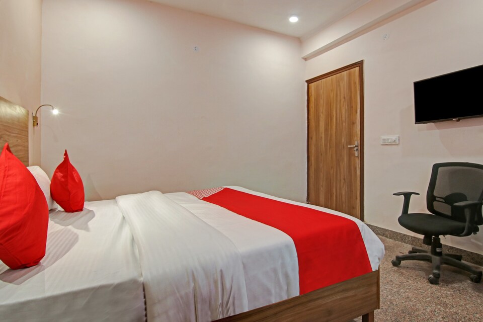 OYO Flagship Regal Inn, Dwarka Delhi, Delhi