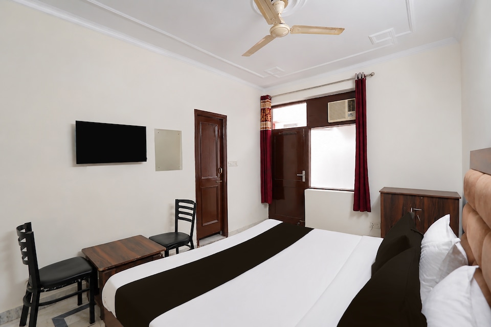  Hotel O Sector 45 A Chandigarh Formerly Sangam, South Chandigarh, Chandigarh