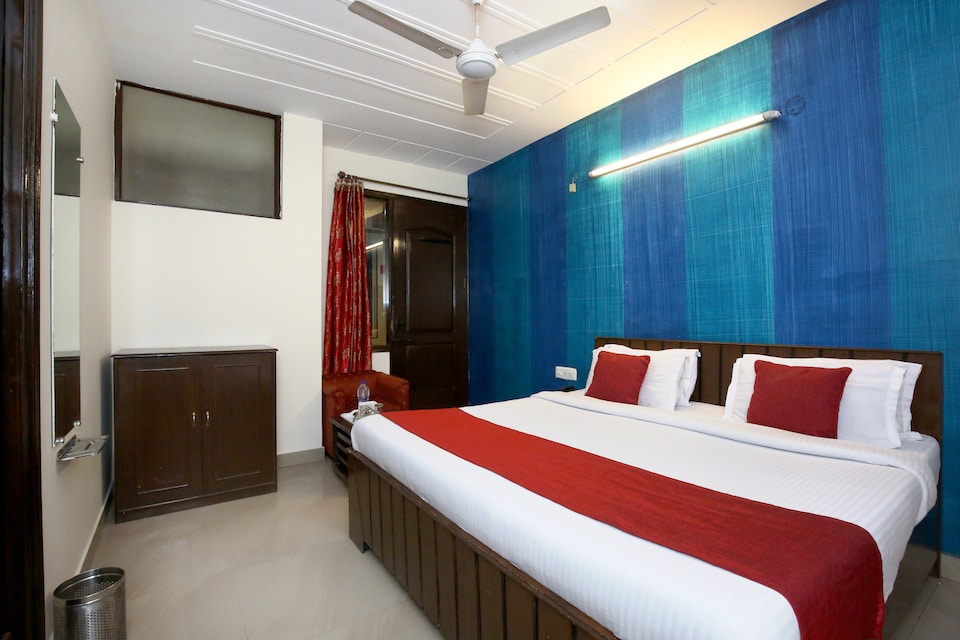 Hotel O Sangam 45, South Chandigarh, Chandigarh