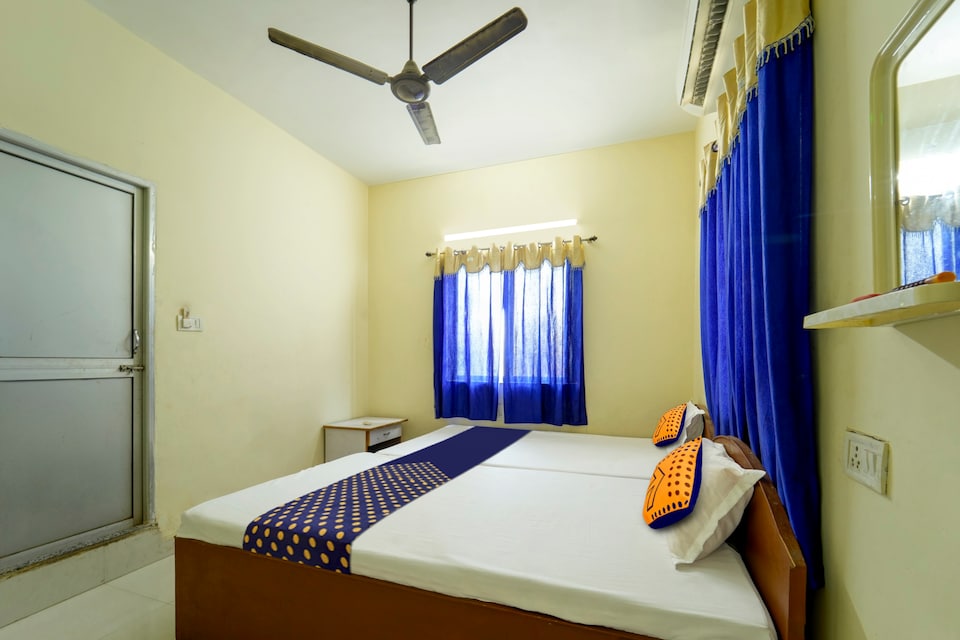 Hotel O Tirupati Guest House, Bodhgaya, Bodhgaya