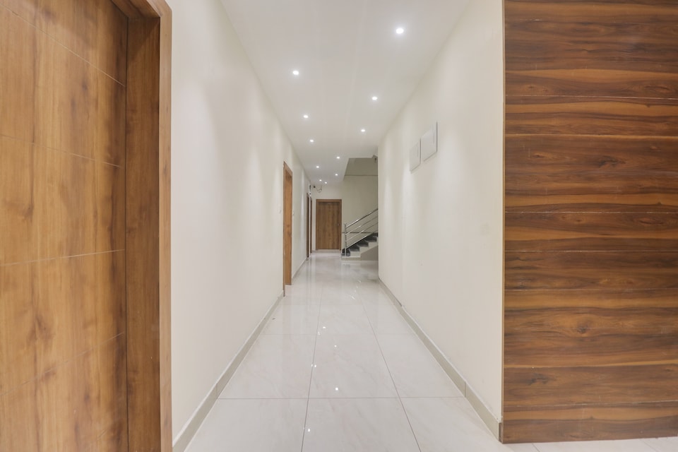 Hotel O Kakatiya Residency, Nakkalagutta Hanamkonda Warangal, Warangal