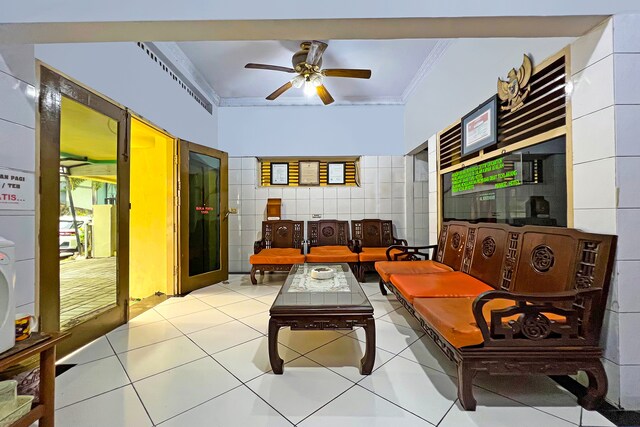 OYO 92675 Hotel Rosna