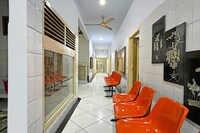 OYO 92675 Hotel Rosna