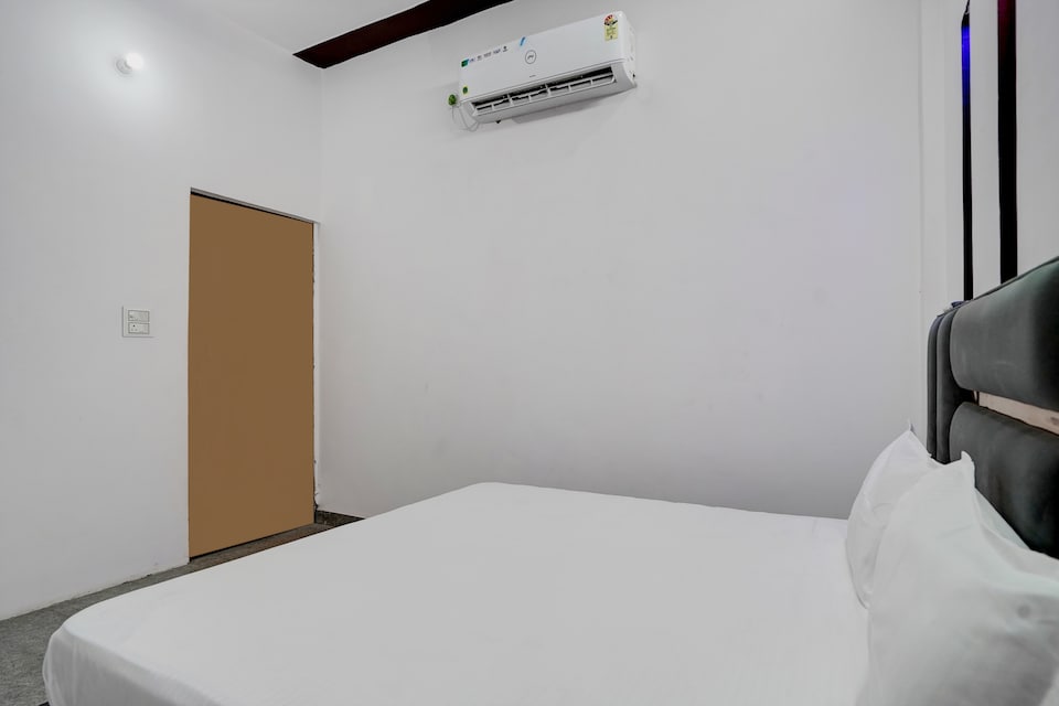 OYO Virat Hotal, Meerut, Meerut