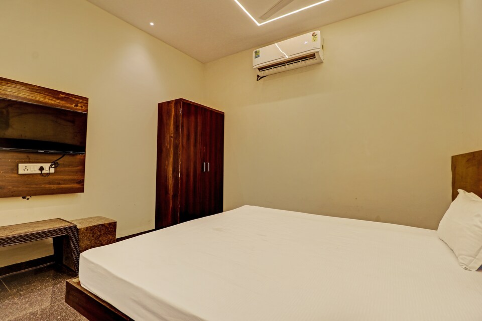 live on IND916, Vijay Nagar Indore, Indore