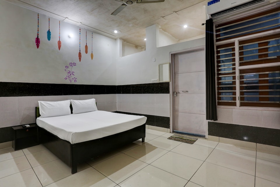 OYO Hotel Dream, Jhajjar City, Jhajjar