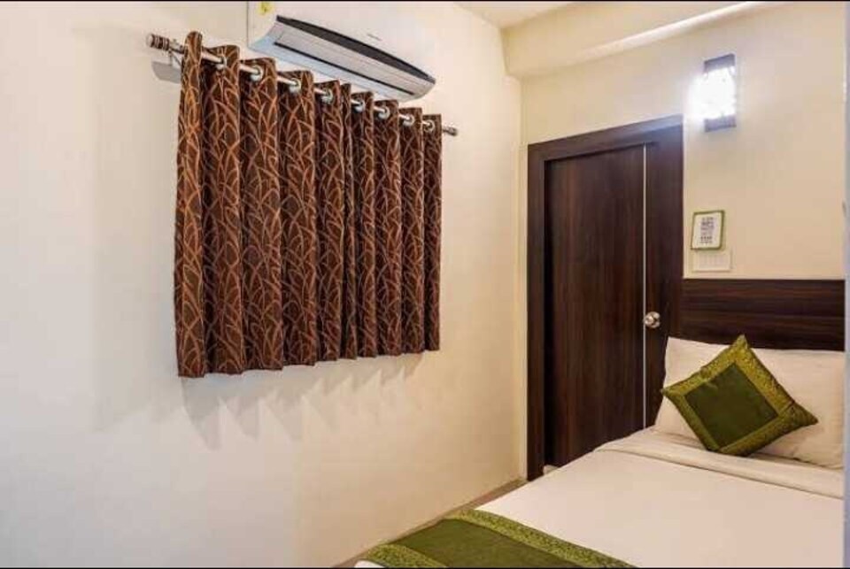 POP 81462H Hotel Rohit Dx, Paharganj Delhi, Delhi