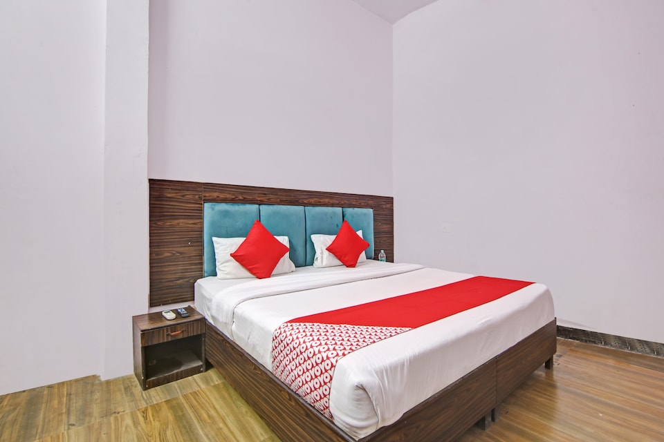 Hotel O Shubh Guest House, North Delhi, Delhi