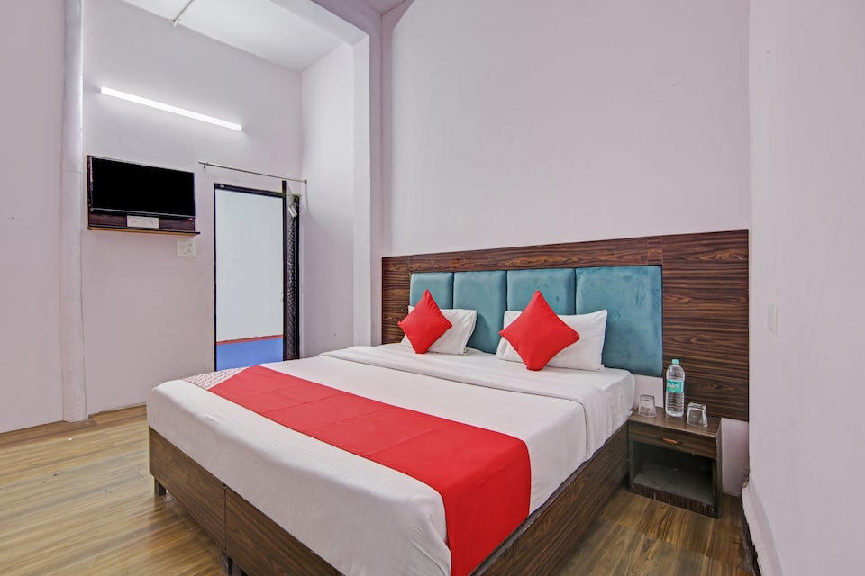 Hotel O Shubh Guest House, North Delhi, Delhi