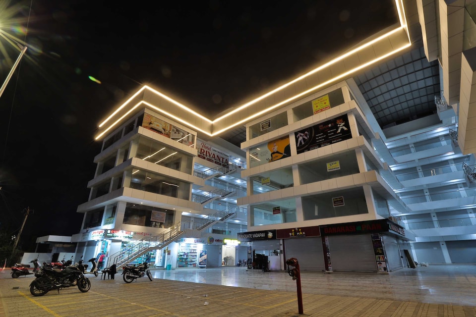 Hotel O Rivanta, Adajan, Surat