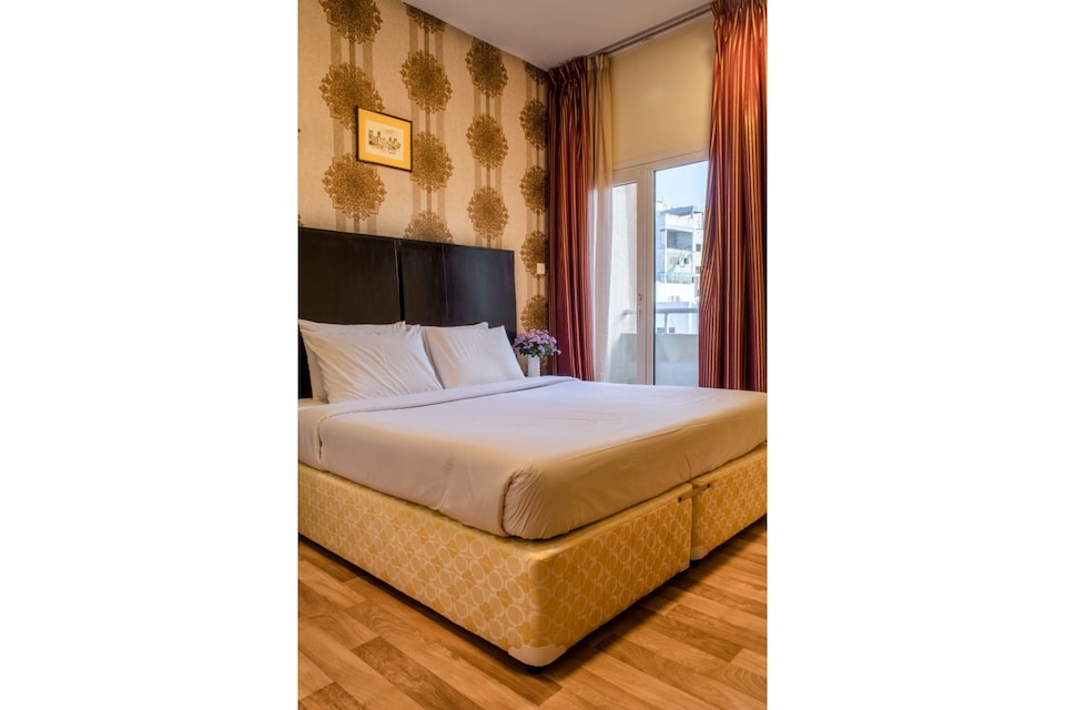 OYO 1067 Al Ferdous Hotel Apartment, Rolla Square Sharjah, Sharjah