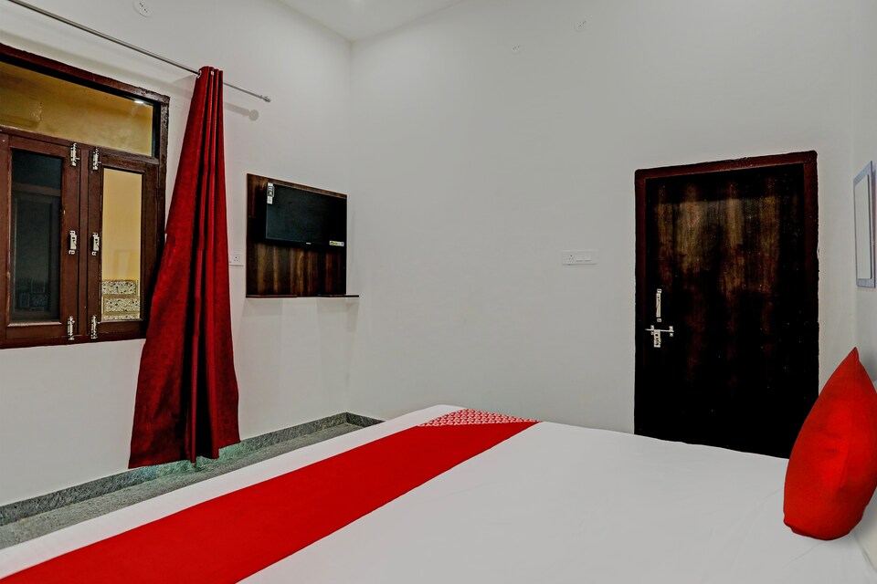 Hotel O The Crown Plaza, Bulandshahr, Bulandshahr