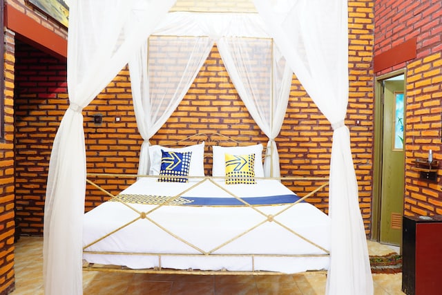 Hotel O Holy HomestayNearWisata Kopi Desa Tamansari