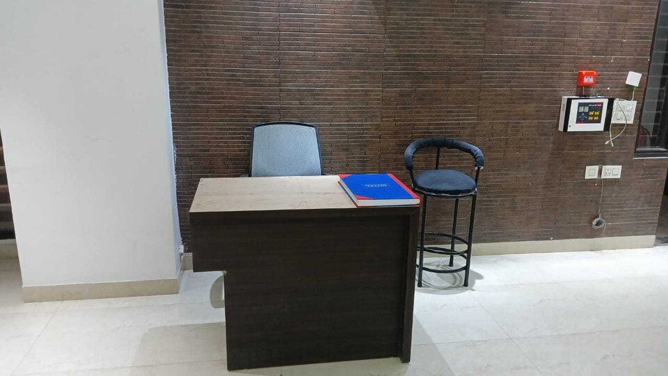 POP 81483E Rg Stay, Lajpat Nagar Delhi, Delhi