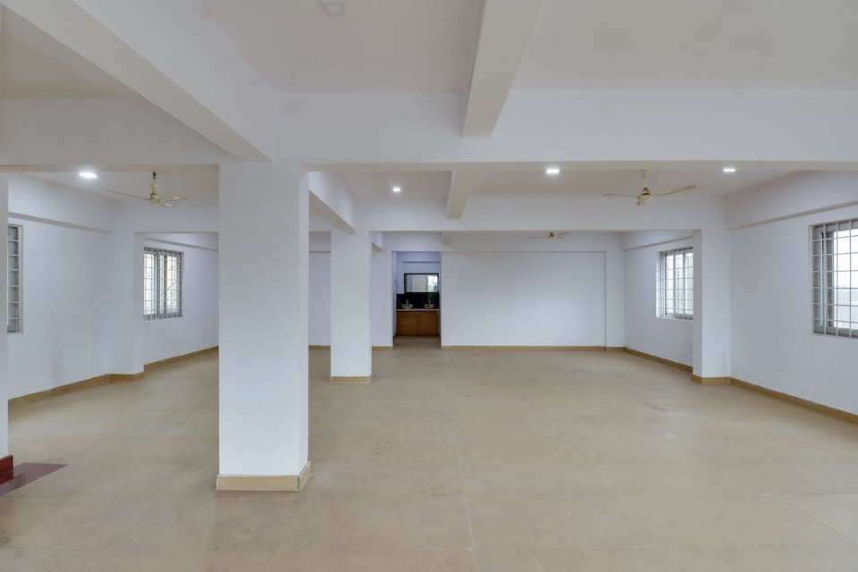 Hotel O Gayathri Lodging & Boarding, Tumkur Road, Bangalore