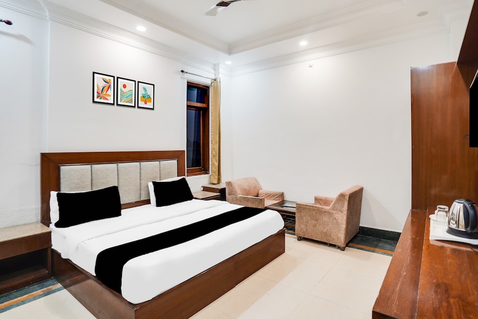 Super Townhouse Selaqui Chakrata Road, Chakrata Road Dehradun, Dehradun