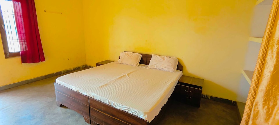 SPOT ON 814860 Hotel R, Charbagh Lucknow, Lucknow