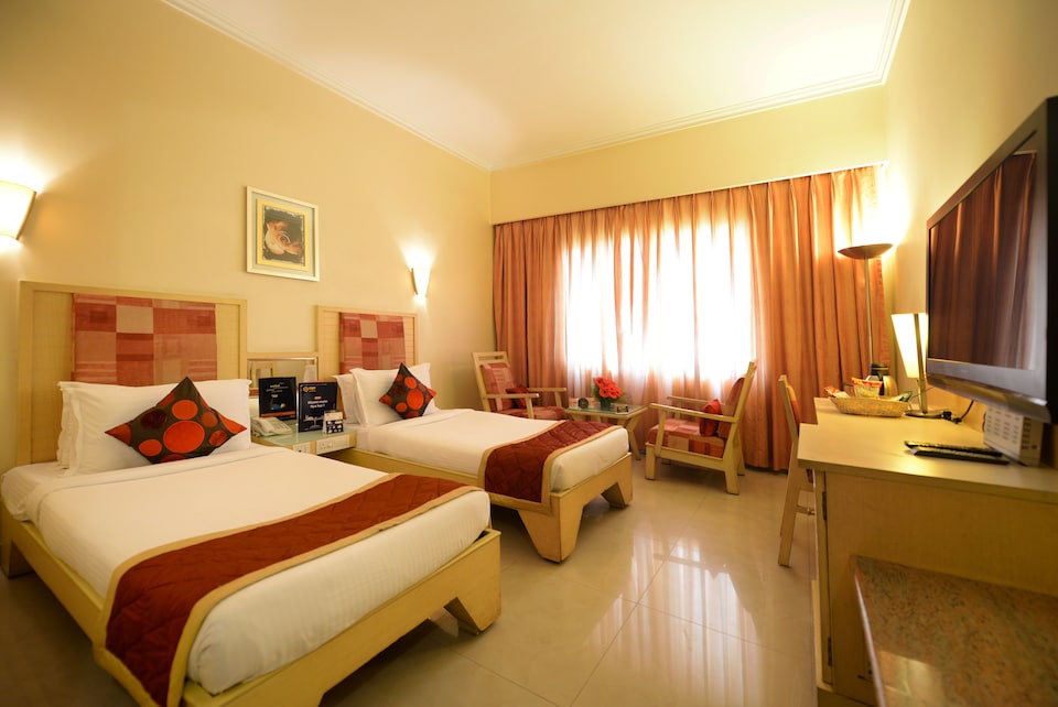 OYO Hotel Nkm's Grand Near Birla Mandir, Banjara Hills, Hyderabad