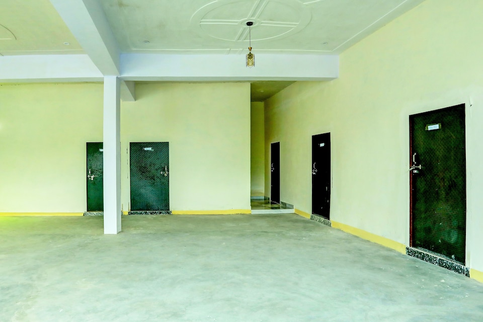 OYO 814903 kunj bihari resort, Aligarh, Aligarh