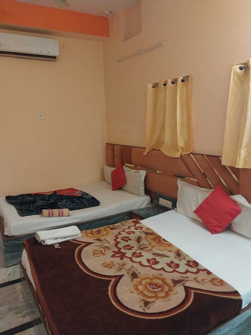 POP 81490E Hotel City Suites , Paharganj Delhi, Delhi