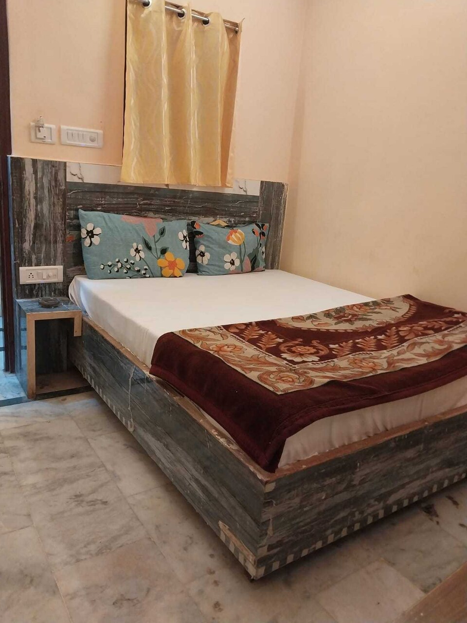 POP 81490E Hotel City Suites , Paharganj Delhi, Delhi