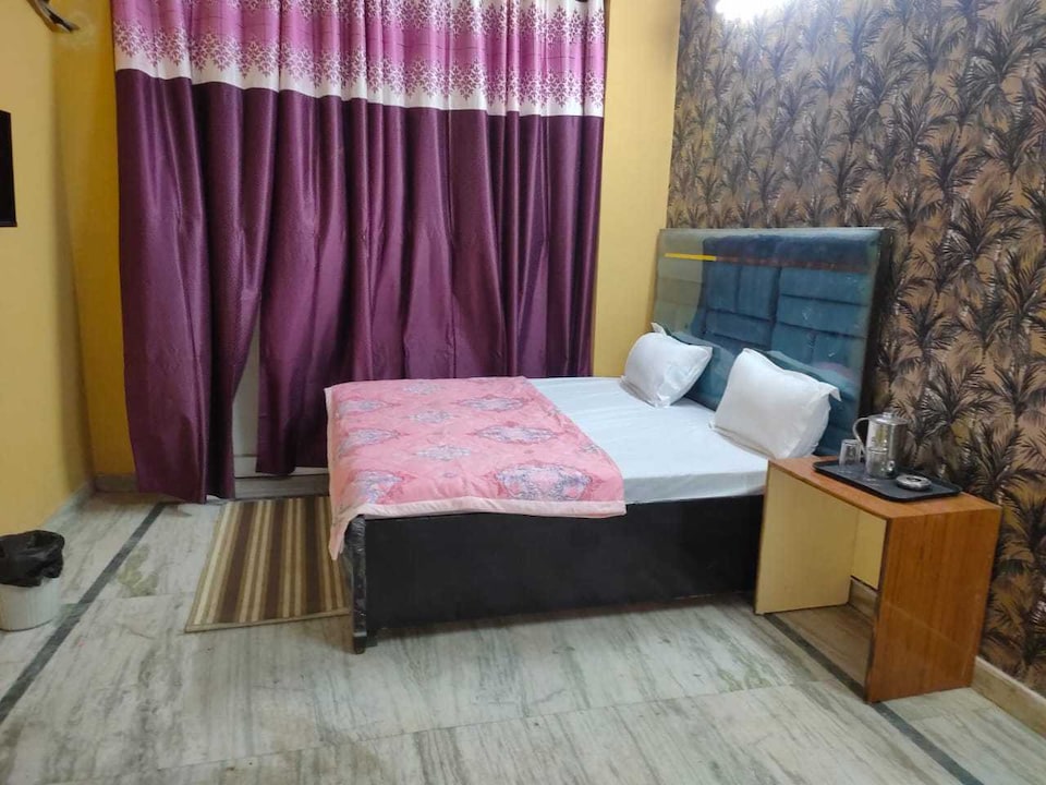Super Hotel O Mannt Stay, Anand Vihar Delhi, Delhi