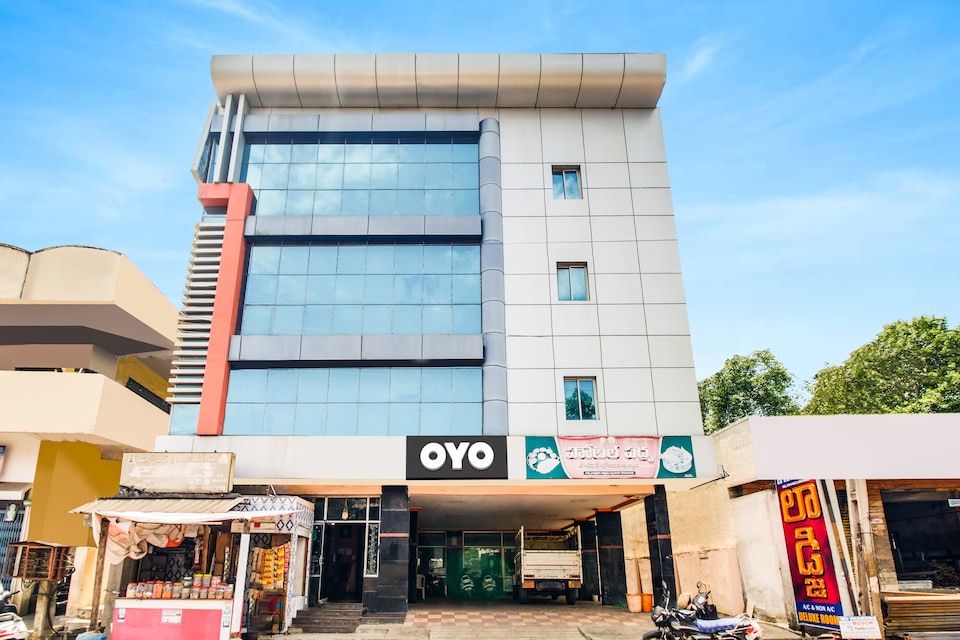 Hotel O Sir Vr Sairam Lodge, Mahanadu Extension VIjayawada, Vijayawada