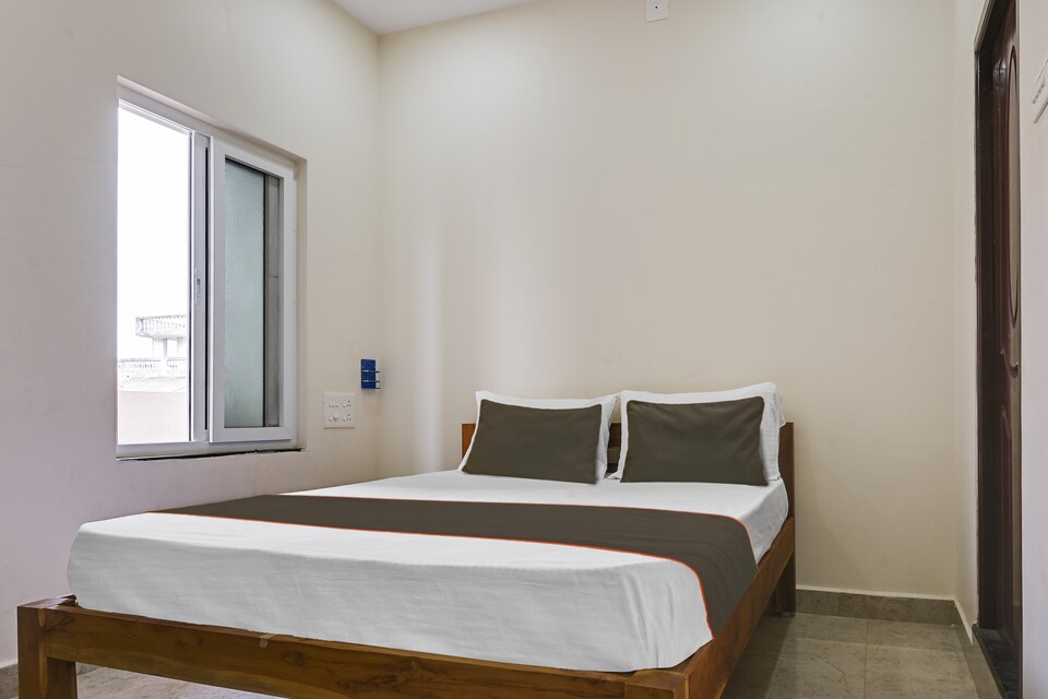 Collection O Padmavathi Grand Residency, Tiruchanur Road Tirupati, Tirupati