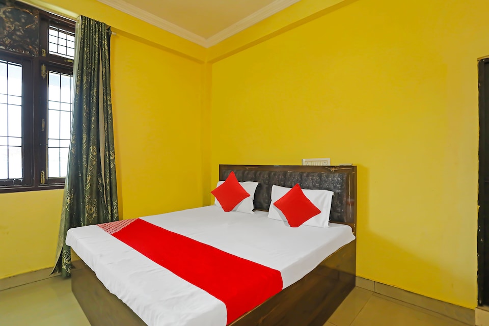 OYO Flagship Hotel Sarita Palace, IIT Kanpur, Kanpur