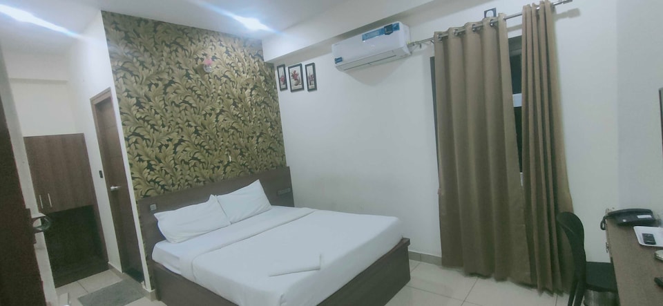 POP 81503F Nrm Residency, Mysore City Center, Mysore
