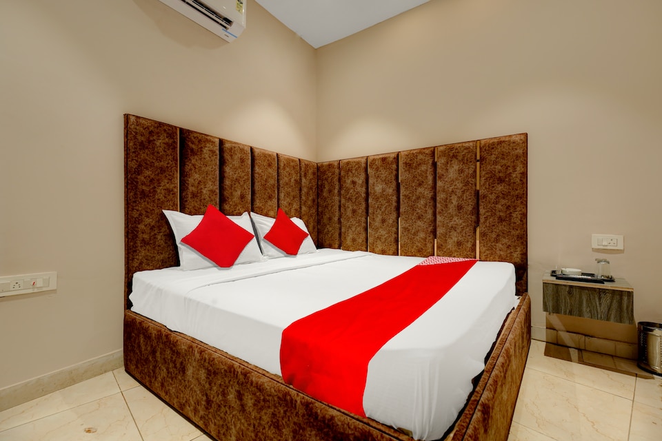 OYO 815042 Hotel A7, Pakhowal Road Ludhiana, Ludhiana