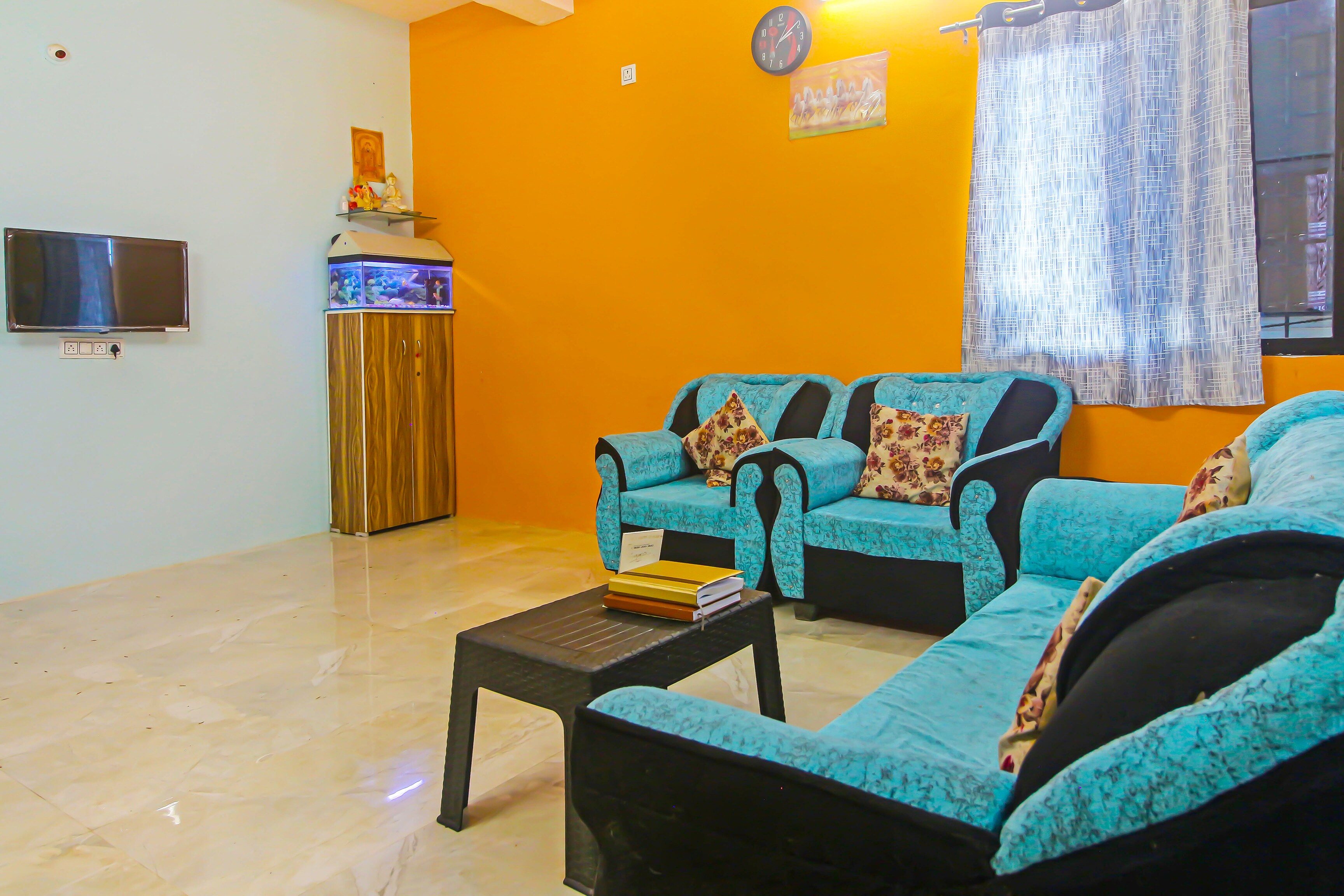 hotel-o-f-three-hotel-flagship-nagpur-book-1096-oyo