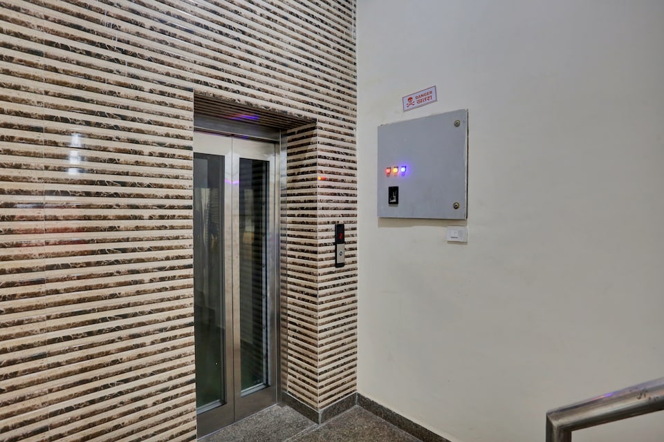 Hotel O Cloud Inn, Old Gurgaon, Gurgaon