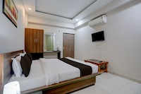 Super OYO Townhouse Gomti Nagar Sector 1 Formerly The Gahmar Inn