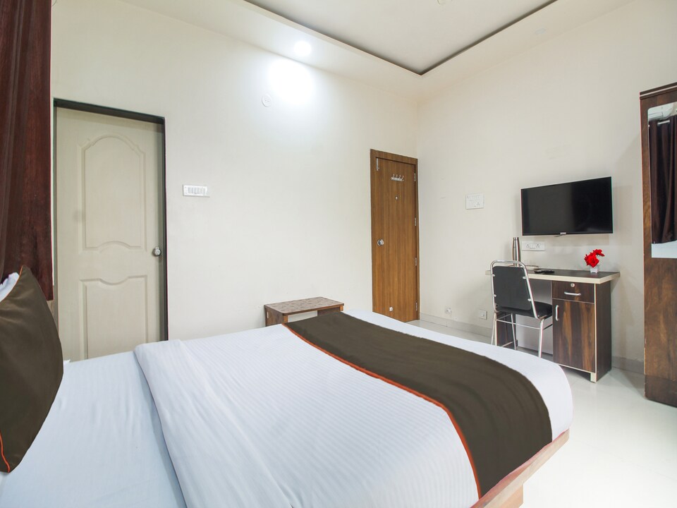 Collection O 81510B Himalay Guest House, Pimpri Pune, Pune