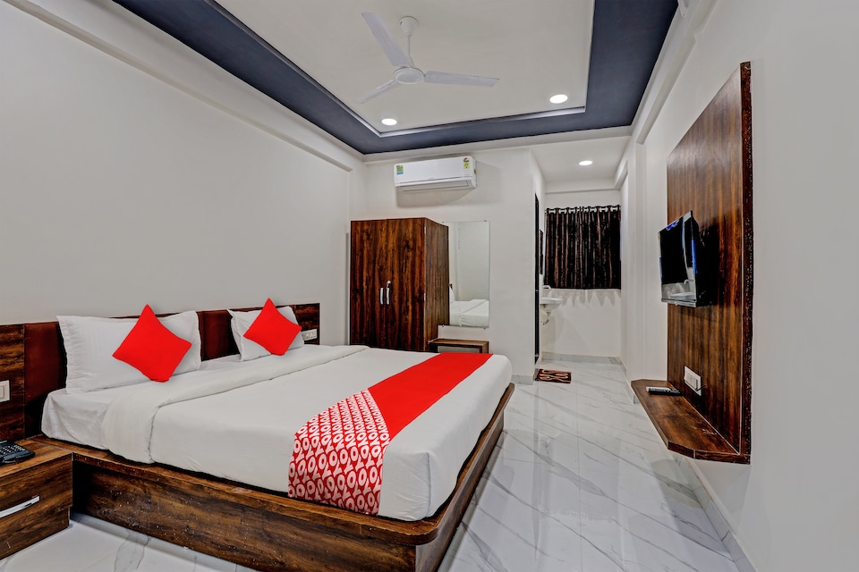 OYO Flagship Hotel Seven Horse, Navsari, Navsari