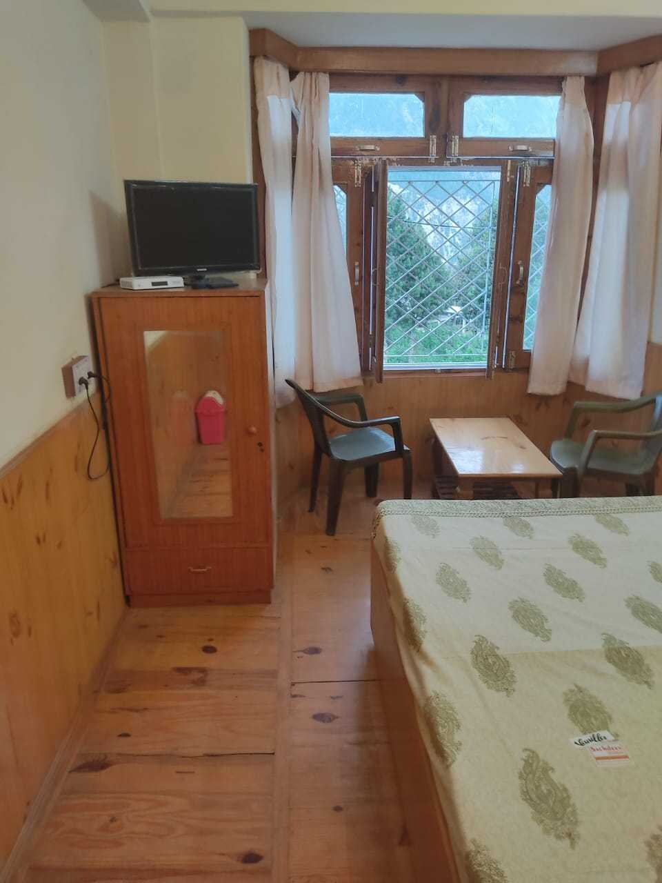 Hotel O Apple Resort, Kalpa, Kinnaur