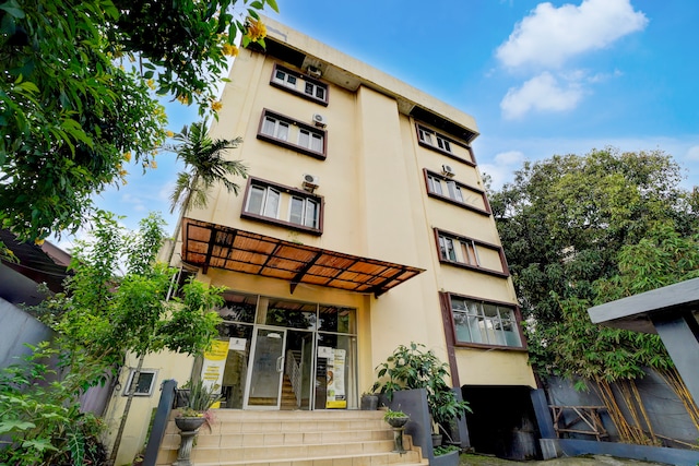 Hotel O near Cilandak Town Square formerly Sultan Residence Syariah