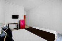 Hotel O near Cilandak Town Square formerly Sultan Residence Syariah