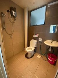 POP 90807 D's Zyppo1 Entire Homestay 