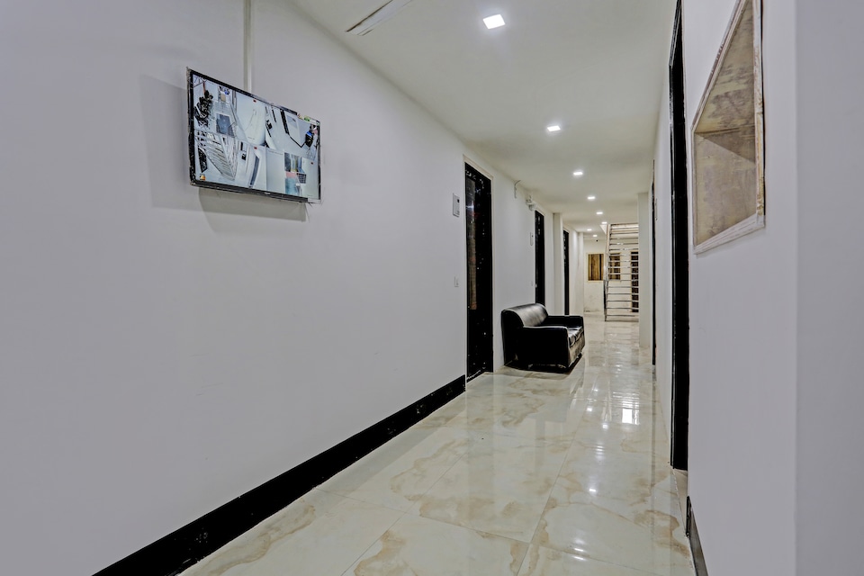 Hotel O Red Apple Homes, Dwarka Delhi, Delhi