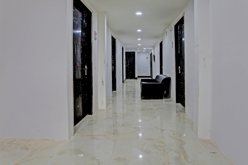Hotel O Red Apple Homes, Dwarka Delhi, Delhi