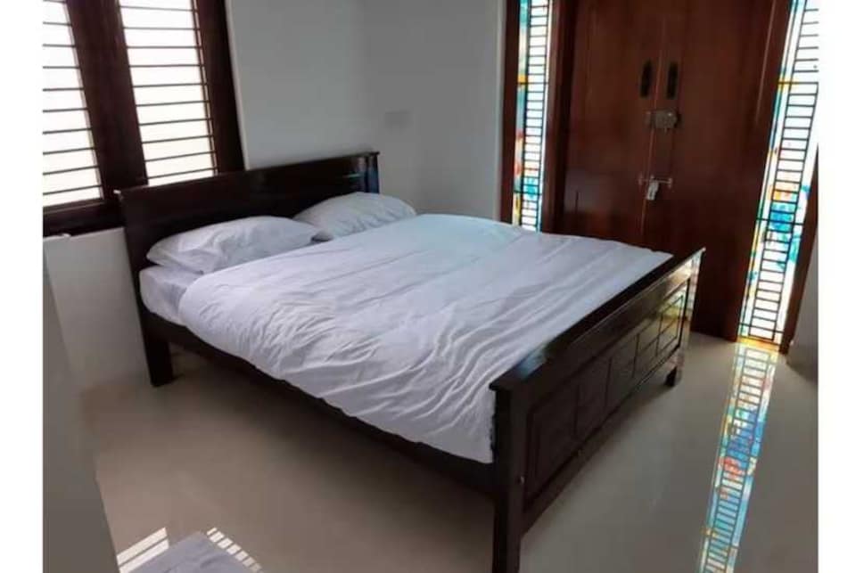 SPOT ON Sree Sailam Guest House, Central Chennai, Chennai