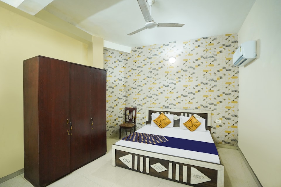 SPOT ON Hotel Shreyansh Palace, Tatibandh Road, Raipur