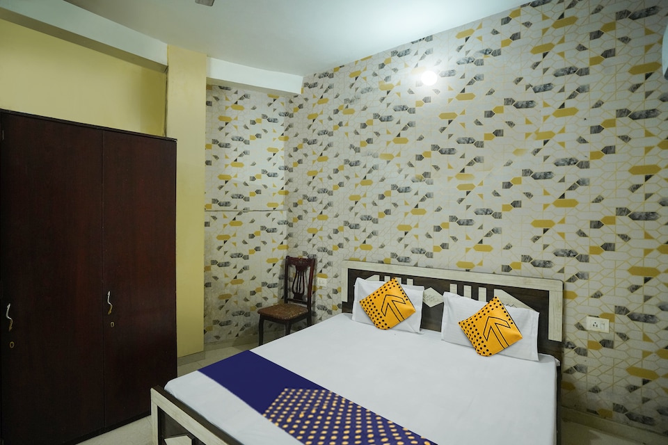 SPOT ON Hotel Shreyansh Palace, Tatibandh Road, Raipur